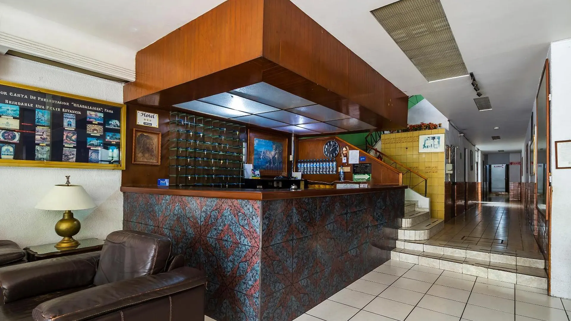 Hotel Canada, Guadalajara 2*,