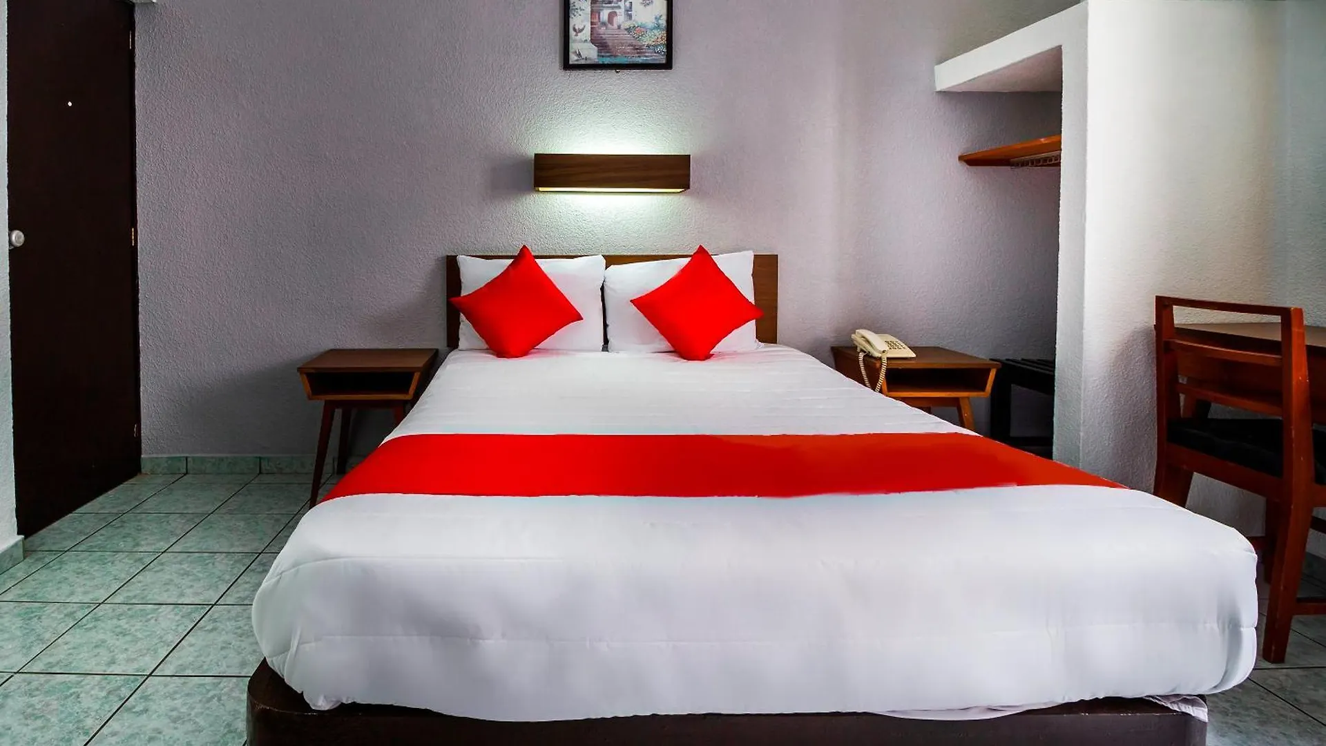 Hotel Canada, غوادالاجارا